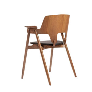 Woodpecker dining chair